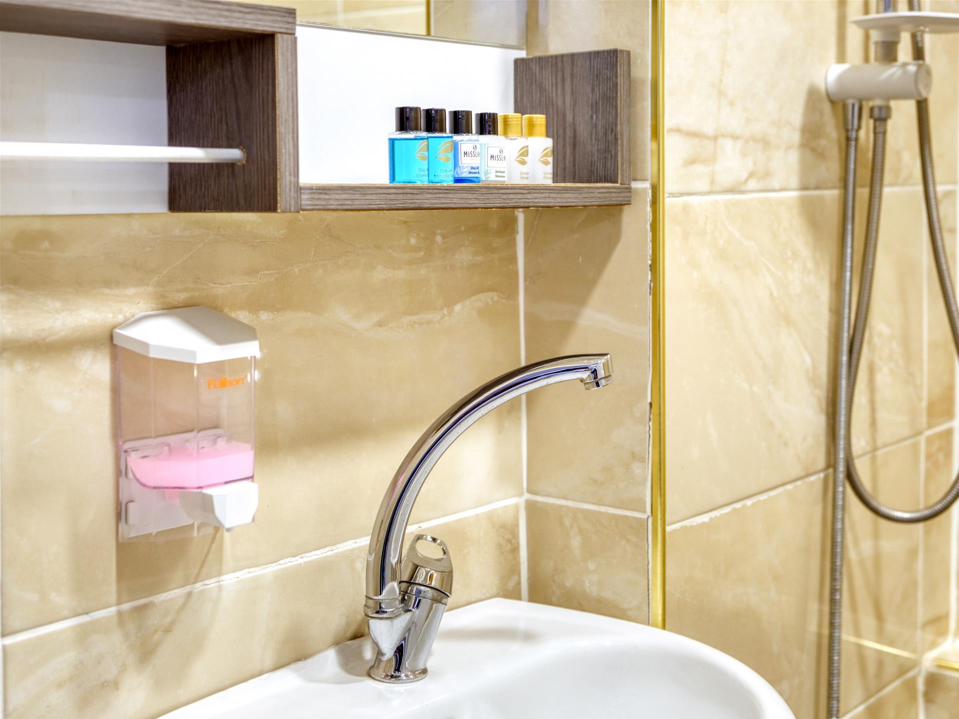 sultanahmet ışıl hotel 4 Kişilik Oda